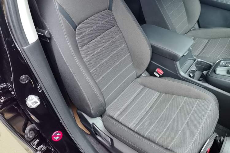 Used Honda CR-V 2024 240TURBO Two-Wheel-Drive Active Version 5 Seats Right Front Seat
