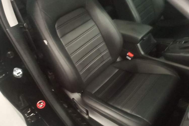 Used Honda CR-V 2024 240TURBO Two-Wheel-Drive Active Version 5 Seats Right Front Seat