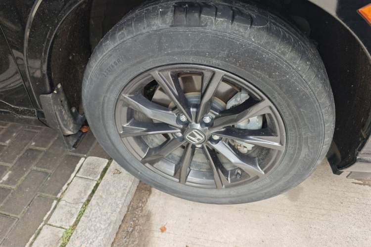 Used Honda CR-V 2024 2.0L eHEV Two-Wheel Drive Smart Edition Right Front Wheel Hub