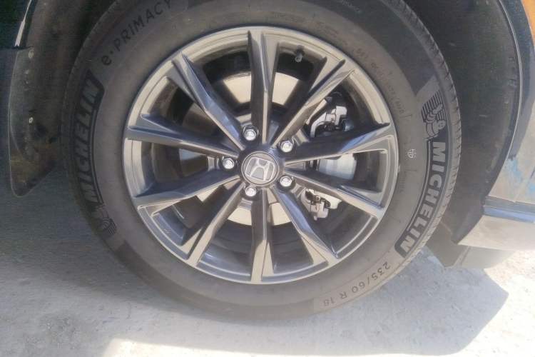 Used Honda CR-V 2024 2.0L eHEV Two-Wheel Drive Smart Edition Right Front Wheel Hub