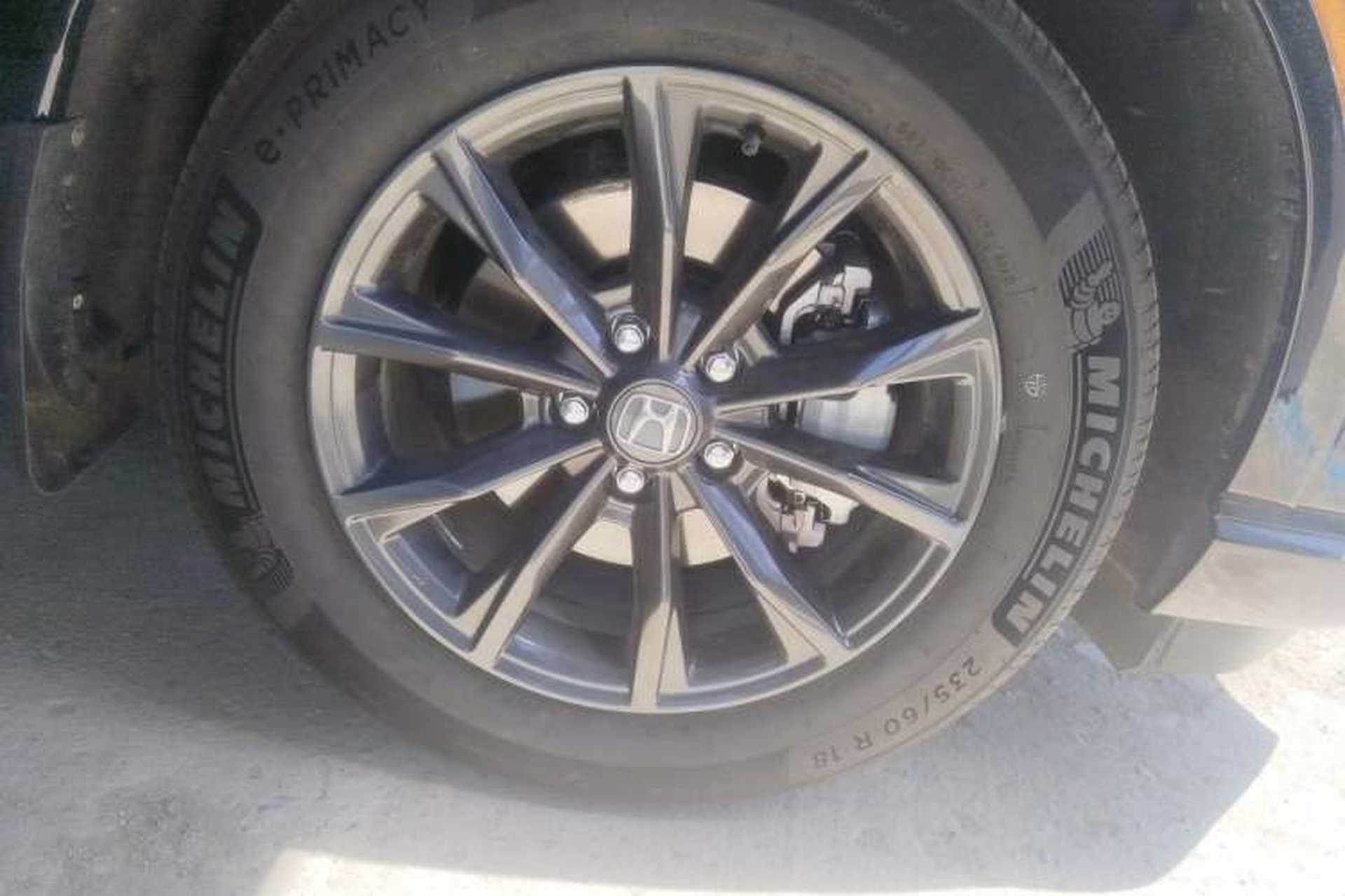 Used Honda CR-V 2024 2.0L eHEV Two-Wheel Drive Smart Edition Right Front Wheel Hub