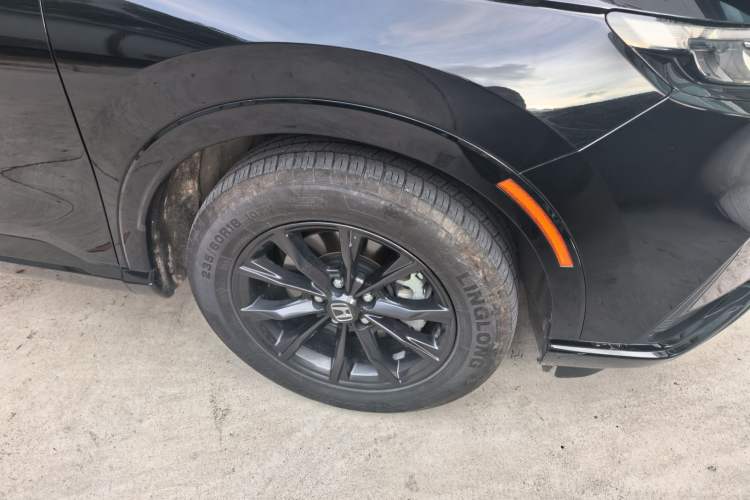 Used Honda CR-V 2024 2.0L eHEV Two-Wheel Drive Smart Edition Right Front Wheel Hub