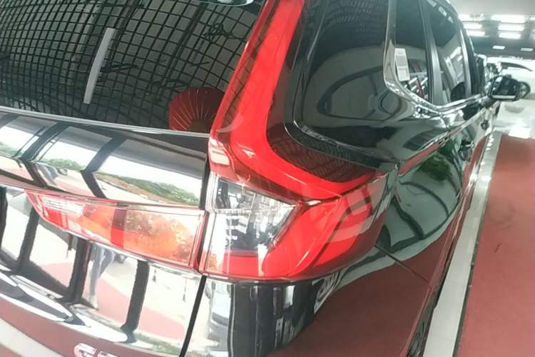 Used Honda CR-V 2024 2.0L eHEV Two-Wheel Drive Smart Edition Right Rear Taillight