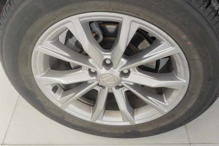 Used Honda CR-V 2024 240TURBO All-Wheel Drive Deluxe Edition 5 Seats Right Rear Wheel Hub