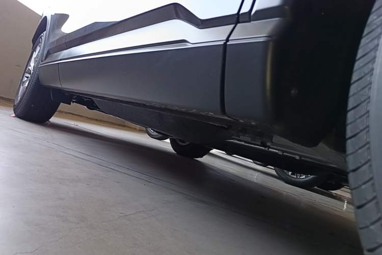 Used Honda CR-V 2024 240TURBO Two-Wheel-Drive FENGSHANG Edition 5 Seats Right Side Sill