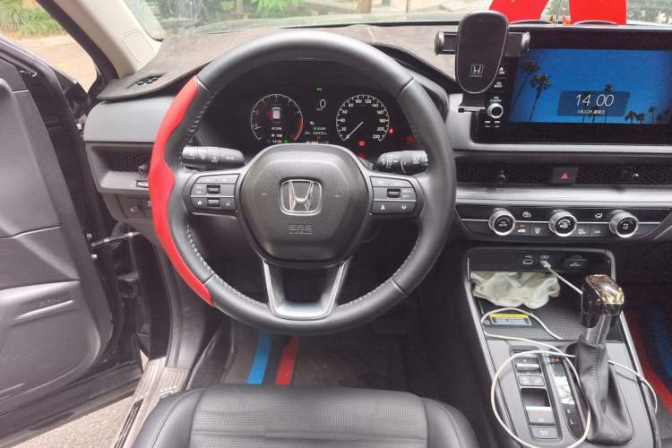 Used Honda CR-V 2024 240TURBO Two-Wheel-Drive FENGSHANG Edition 5 Seats Steering Wheel