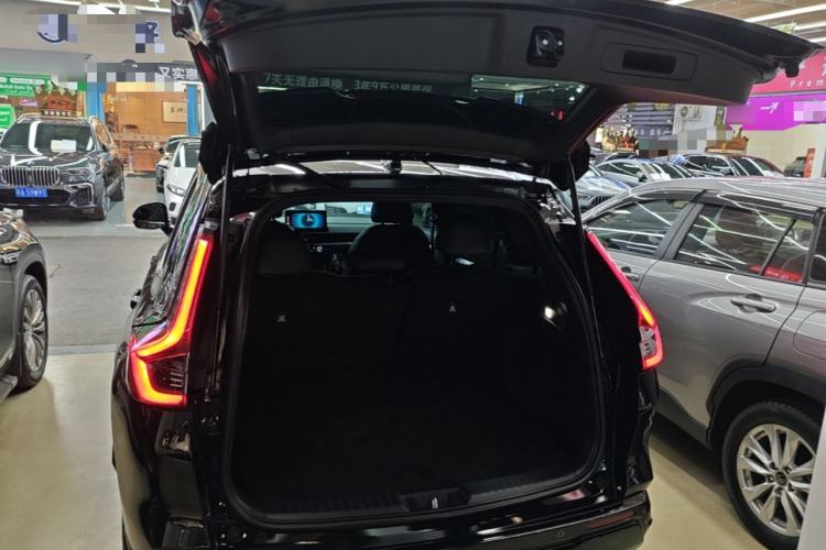 Used Honda CR-V 2024 2.0L eHEV Two-Wheel Drive Smart Edition Trunk