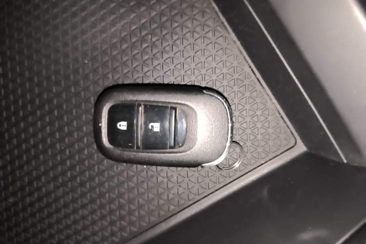 Used Honda CR-V 2024 240TURBO Two-Wheel-Drive Active Version 5 Seats Vehicle Key