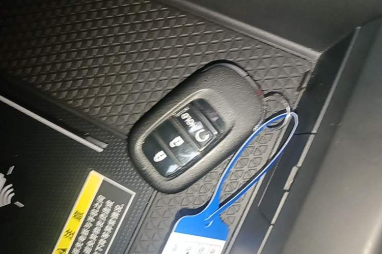 Used Honda CR-V 2024 2.0L eHEV Two-Wheel Drive Smart Edition Vehicle Key