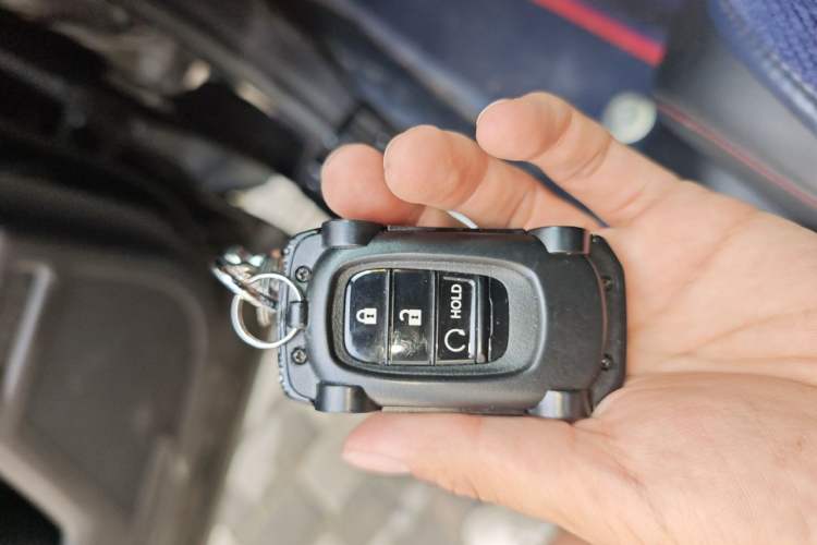 Used Honda CR-V 2024 2.0L eHEV Two-Wheel Drive Smart Edition Vehicle Key