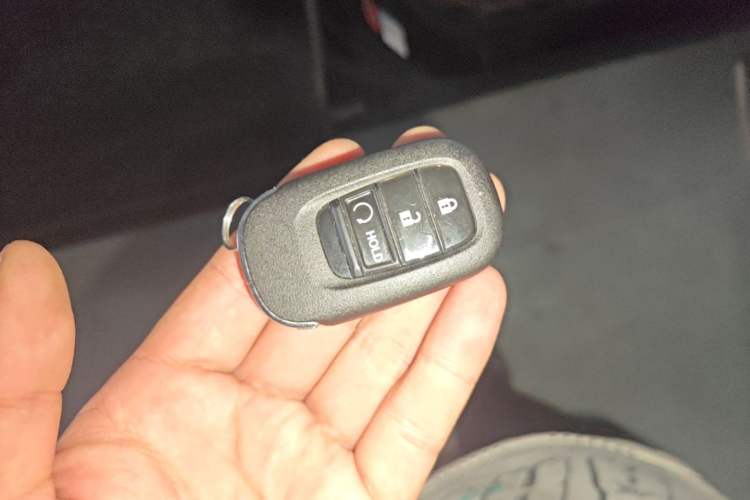 Used Honda CR-V 2024 2.0L eHEV Two-Wheel Drive Smart Edition Vehicle Key