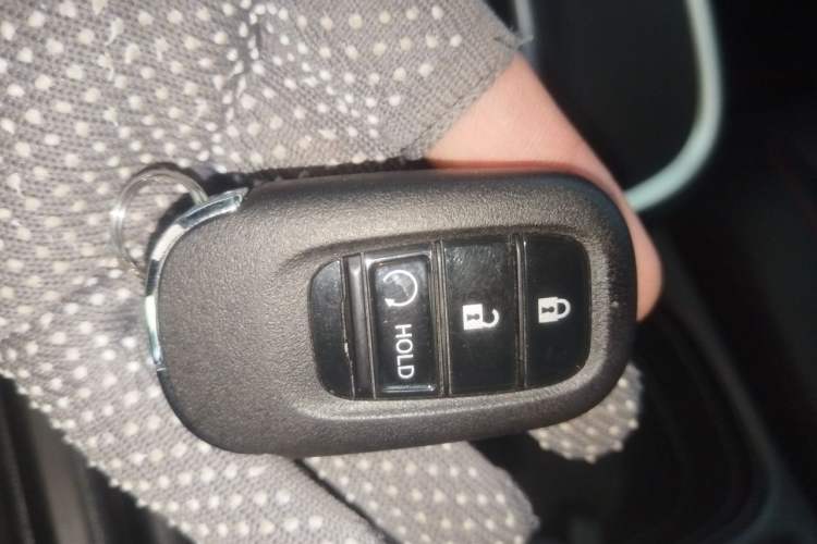 Used Honda CR-V 2024 2.0L eHEV Two-Wheel Drive Smart Edition Vehicle Key