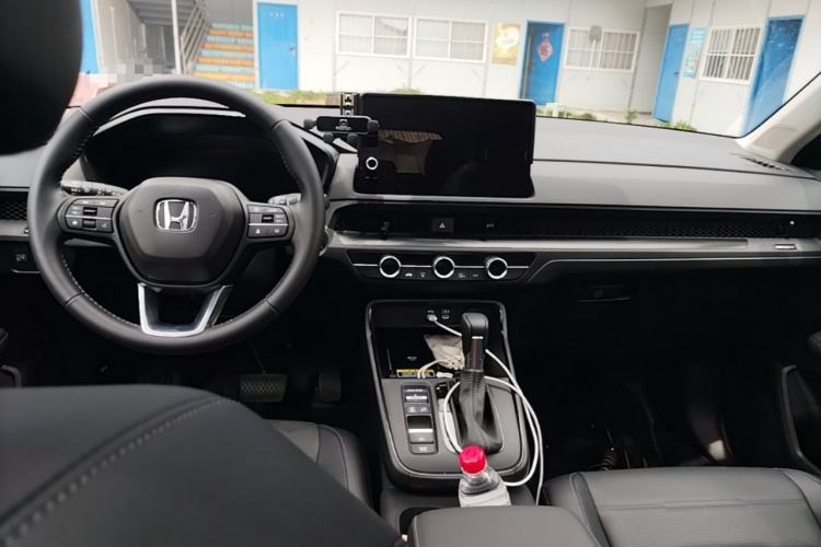 Used Honda CR-V 2024 240TURBO Two-Wheel-Drive FENGSHANG Edition 5 Seats Center Console
