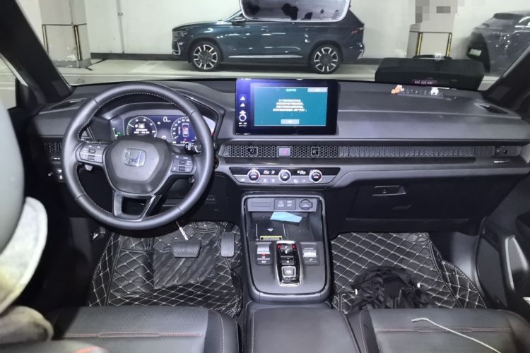 Used Honda CR-V 2024 2.0L eHEV Two-Wheel Drive Smart Edition Center Console