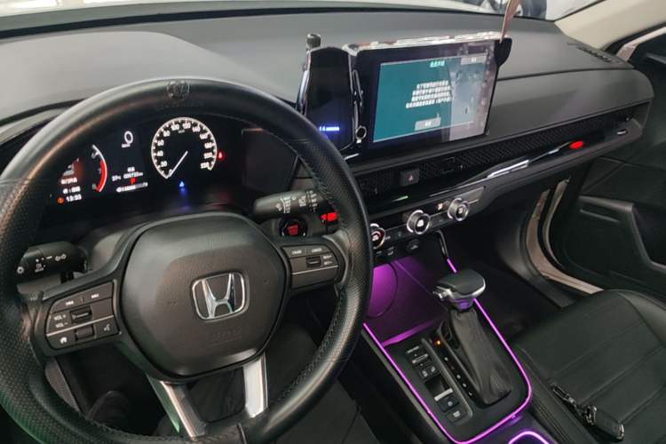 Used Honda CR-V 2024 240TURBO Two-Wheel-Drive Active Version 5 Seats Center Console