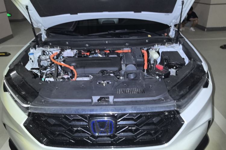 Used Honda CR-V 2024 2.0L eHEV Two-Wheel Drive Smart Edition Engine Bay