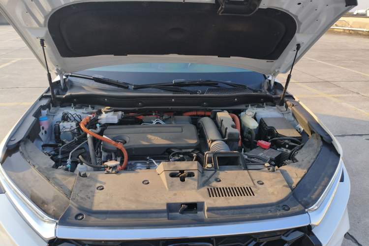 Used Honda CR-V 2024 2.0L eHEV Two-Wheel Drive Smart Edition Engine Bay