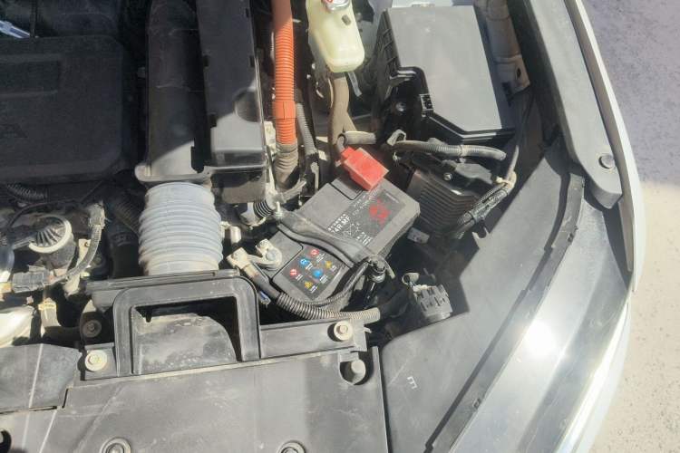 Used Honda CR-V 2024 2.0L eHEV Two-Wheel Drive Smart Edition Engine Bay Left