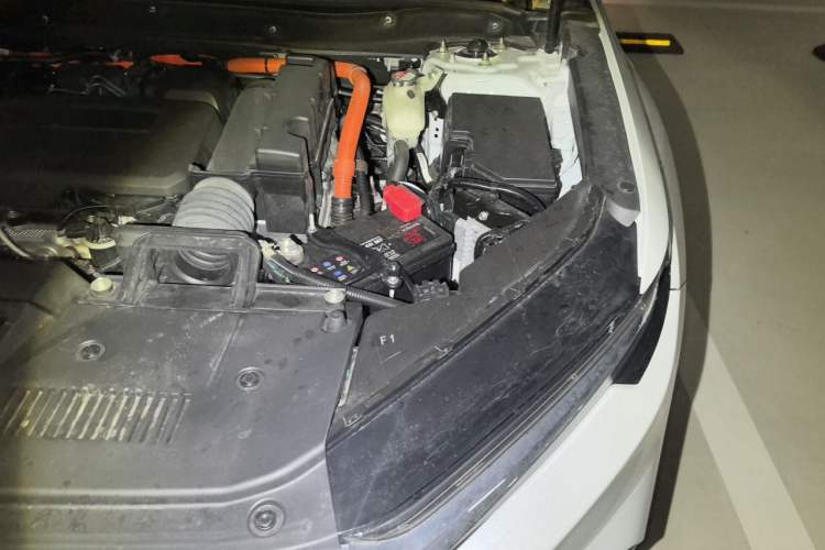 Used Honda CR-V 2024 2.0L eHEV Two-Wheel Drive Smart Edition Engine Bay Left