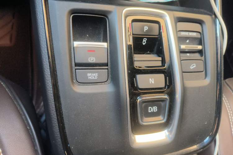 Used Honda CR-V 2024 2.0L eHEV Two-Wheel Drive Smart Edition Gear Lever
