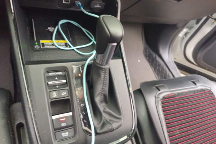 Used Honda CR-V 2024 240TURBO Two-Wheel-Drive FENGSHANG Edition 5 Seats Gear Lever