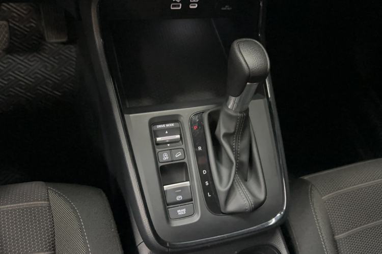 Used Honda CR-V 2024 240TURBO Two-Wheel-Drive Active Version 5 Seats Gear Lever