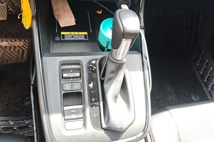 Used Honda CR-V 2024 240TURBO Two-Wheel-Drive FENGSHANG Edition 5 Seats Gear Lever