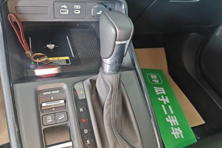 Used Honda CR-V 2024 240TURBO Two-Wheel-Drive FENGSHANG Edition 5 Seats Gear Lever