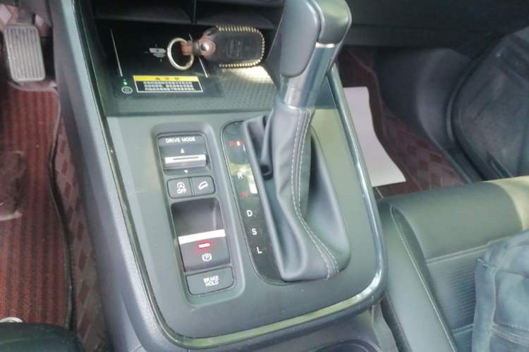 Used Honda CR-V 2024 240TURBO Two-Wheel-Drive FENGSHANG Edition 5 Seats Gear Lever