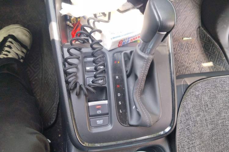 Used Honda CR-V 2024 240TURBO Two-Wheel-Drive FENGSHANG Edition 5 Seats Gear Lever