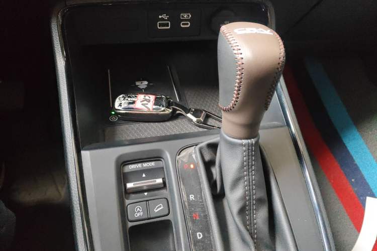 Used Honda CR-V 2024 240TURBO Two-Wheel-Drive FENGSHANG Edition 5 Seats Gear Lever
