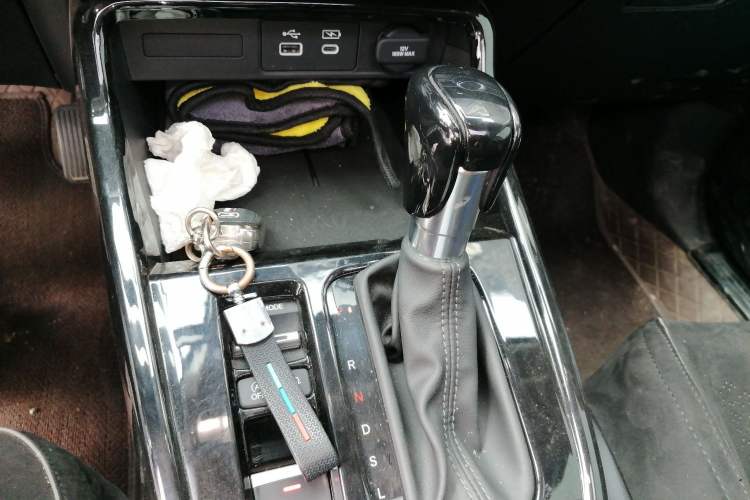 Used Honda CR-V 2024 240TURBO Two-Wheel-Drive FENGSHANG Edition 7 Seats Gear Lever