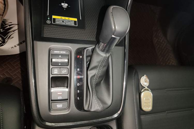 Used Honda CR-V 2024 240TURBO Two-Wheel-Drive FENGSHANG Edition 5 Seats Gear Lever