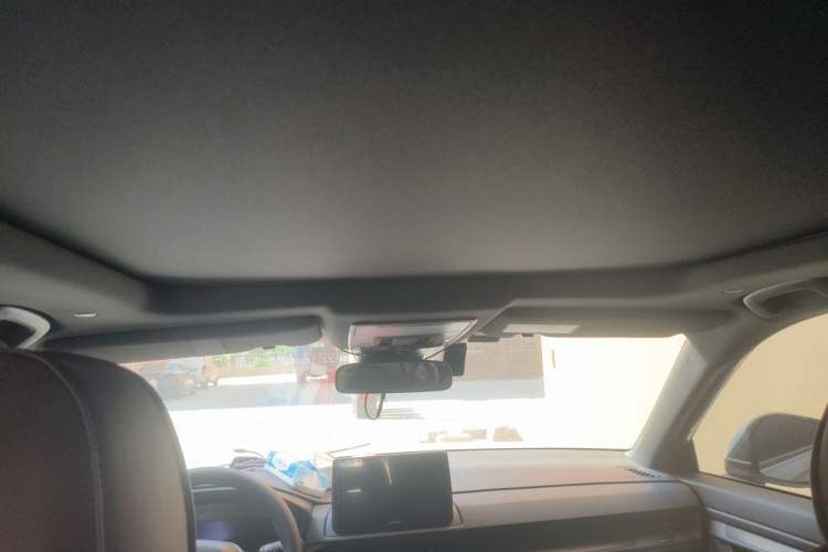 Used Honda CR-V 2024 2.0L eHEV Two-Wheel Drive Smart Edition Headliner