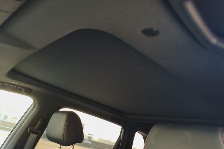 Used Honda CR-V 2024 2.0L eHEV Two-Wheel Drive Smart Edition Headliner