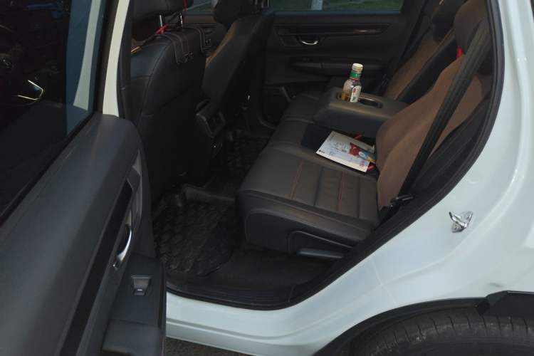Used Honda CR-V 2024 2.0L eHEV Two-Wheel Drive Smart Edition Left Rear Seat
