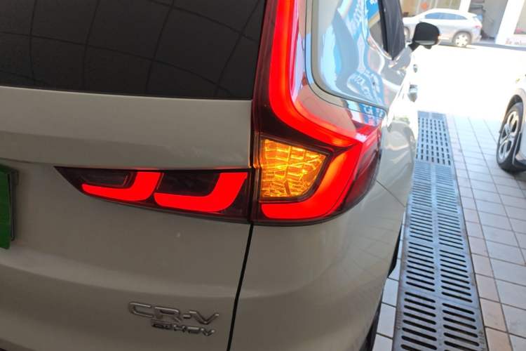 Used Honda CR-V 2024 2.0L eHEV Two-Wheel Drive Smart Edition Right Rear Taillight