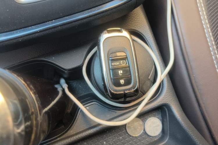 Used Honda CR-V 2024 2.0L eHEV Two-Wheel Drive Smart Edition Vehicle Key
