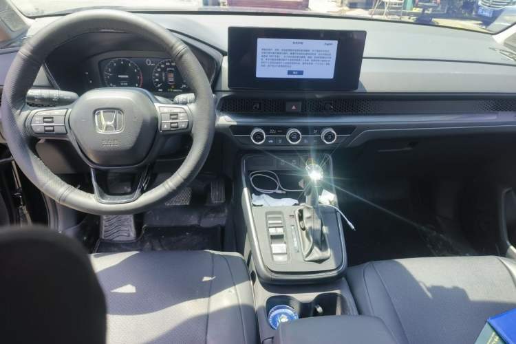 Used Honda CR-V 2026 Global 30th Anniversary Model 240TURBO Two-Wheel-Drive Fashion 5-Seater Edition Center Console