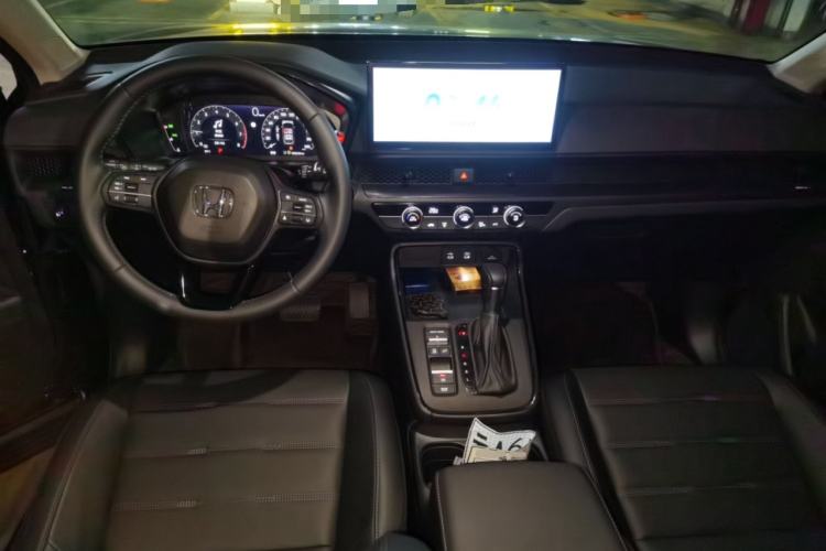 Used Honda CR-V 2026 Global 30th Anniversary Model 240TURBO Two-Wheel-Drive Fashion 5-Seater Edition Center Console