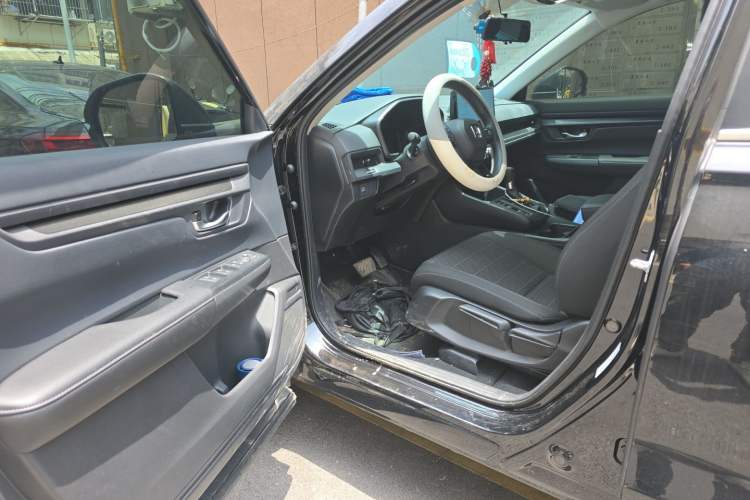 Used Honda CR-V 2026 Model—Global 30-Year Glory Edition 240TURBO Two-Wheel-Drive Dynamic Version Driver Seat