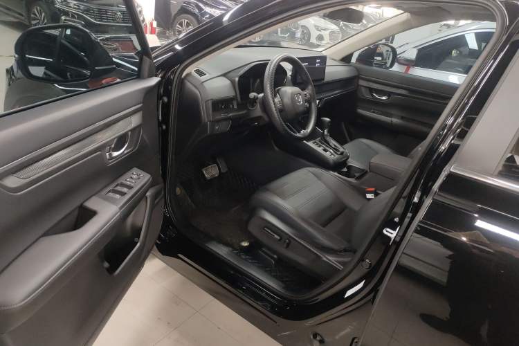 Used Honda CR-V 2026 Model—Global 30-Year Glory Edition 240TURBO Two-Wheel-Drive Dynamic Version Driver Seat