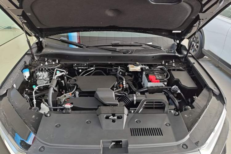 Used Honda CR-V 2026 Model—Global 30-Year Glory Edition 240TURBO Two-Wheel-Drive Dynamic Version Engine Bay