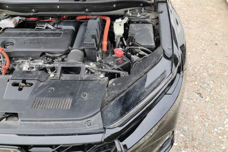 Used Honda CR-V 2026 Model—Global 30-Year Glory Edition 2.0L e:HEV Two-Wheel-Drive Smart Comfort Version Engine Bay Left
