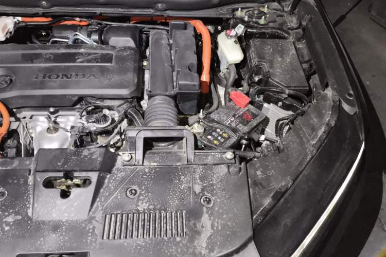 Used Honda CR-V 2026 Model—Global 30-Year Glory Edition 2.0L e:HEV Two-Wheel-Drive Smart Comfort Version Engine Bay Left