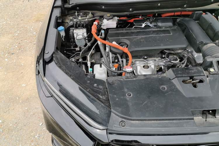 Used Honda CR-V 2026 Model—Global 30-Year Glory Edition 2.0L e:HEV Two-Wheel-Drive Smart Comfort Version Engine Bay Right