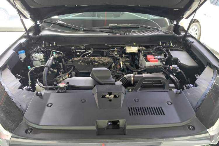 Used Honda CR-V 2026 Model—Global 30-Year Glory Edition 240TURBO Two-Wheel-Drive Dynamic Version Engine Bay