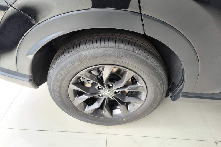 Used Honda CR-V 2026 Model—Global 30-Year Glory Edition 240TURBO Two-Wheel-Drive Dynamic Version Exterior 5
