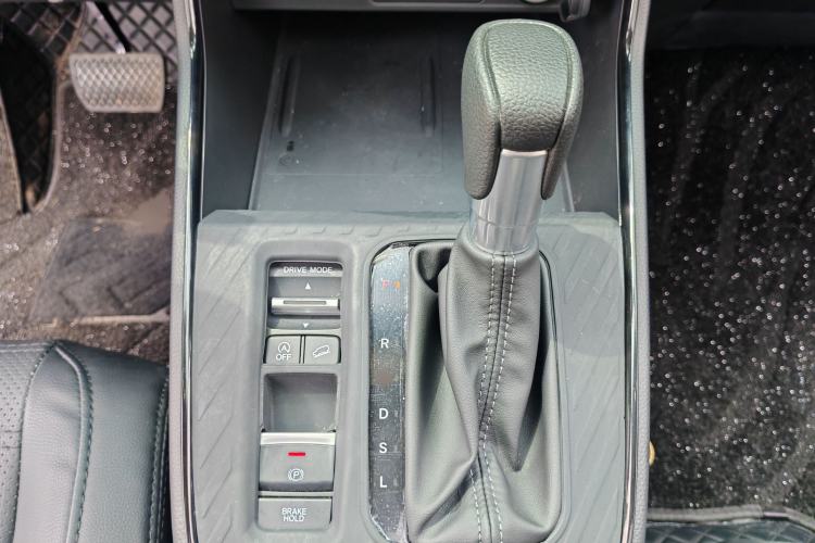 Used Honda CR-V 2026 Model—Global 30-Year Glory Edition 240TURBO Two-Wheel-Drive Dynamic Version Gear Lever