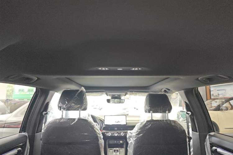 Used Honda CR-V 2026 Model—Global 30-Year Glory Edition 2.0L e:HEV Two-Wheel-Drive Smart Comfort Version Headliner